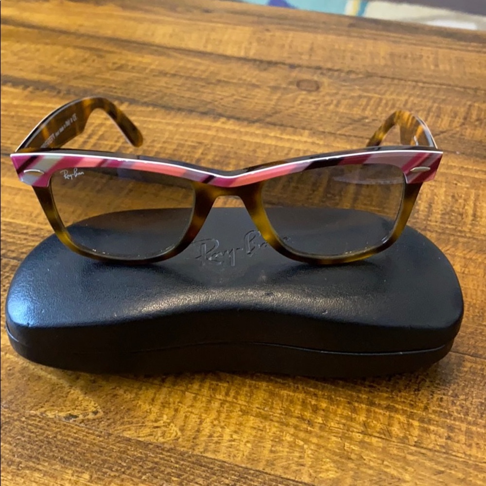 Ray-Ban Wayfarer Sunglasses